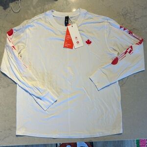 Lululemon Athletica Team Canada olympics Long Sleeve Tee